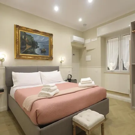 Vico Croce Suite, Spaccanapoli